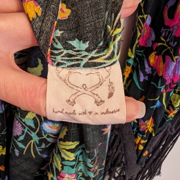 Spell Gypsy Queen Tassel Kimono - Picture 6 of 8